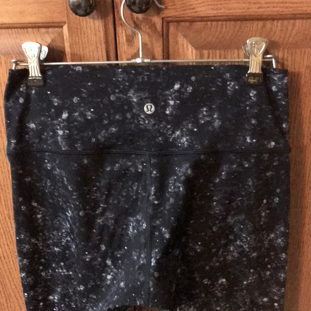 Lululemon “Wunder Under High Rise Tight”